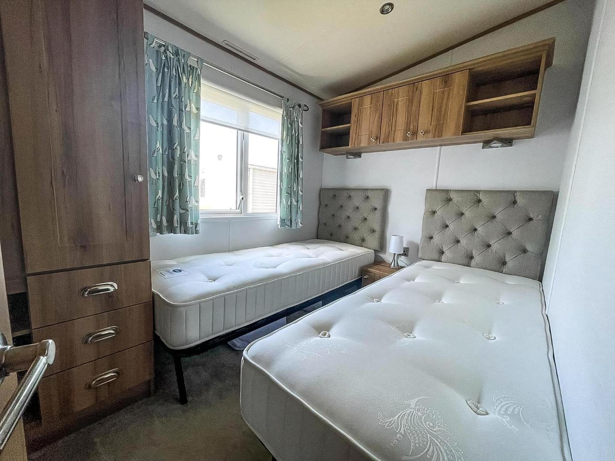 Beautiful Caravan With Decking At Carlton Meres Holiday Park, Suffolk Ref 60022M Saxmundham Buitenkant foto